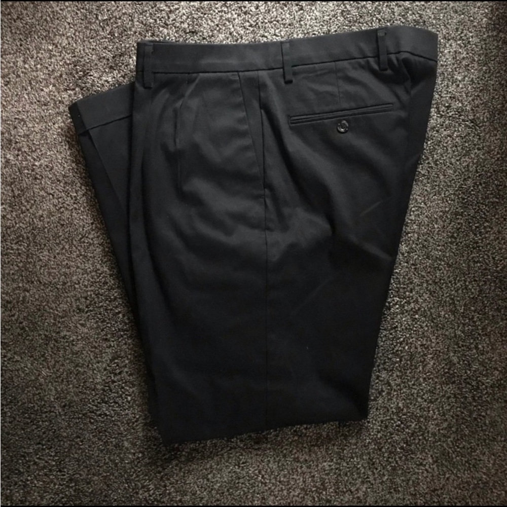 Men’s Dockers Pleated Dress Pants